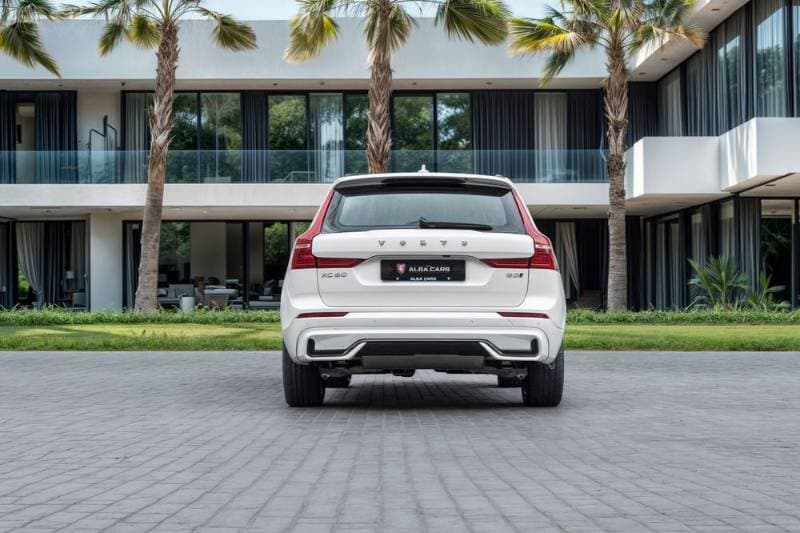 2024 Volvo XC60 thumbnail 5