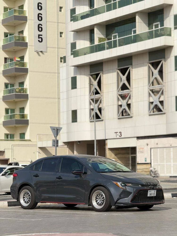 2025 Toyota Corolla thumbnail 3