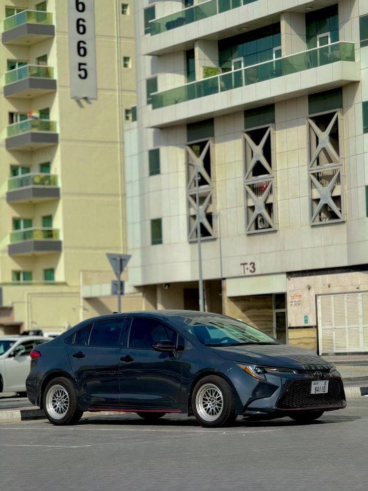 2025 Toyota Corolla thumbnail 2