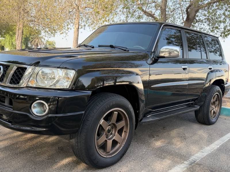 2009 Nissan Patrol Super Safari thumbnail 2