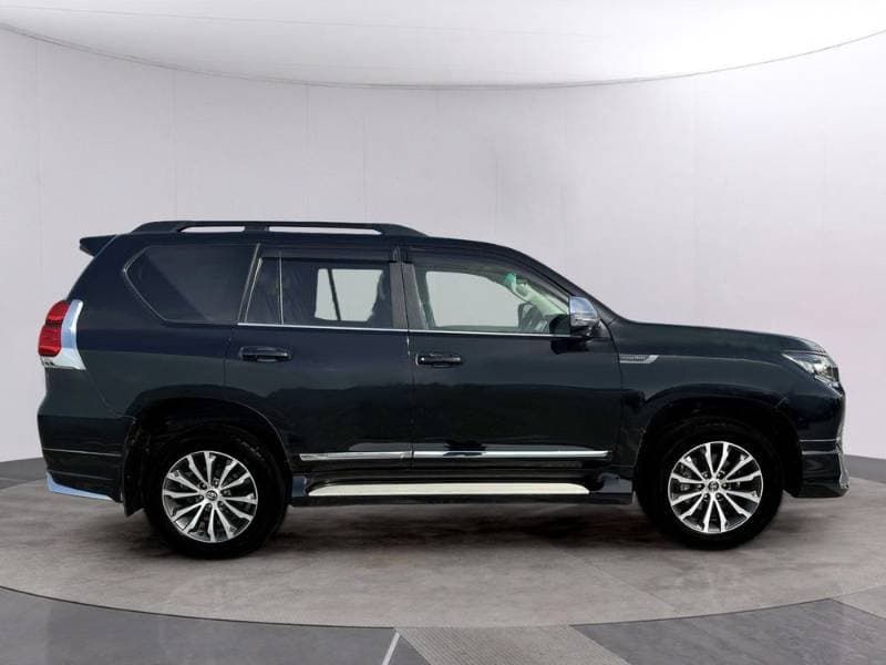 2011 Toyota Land Cruiser Prado thumbnail 7