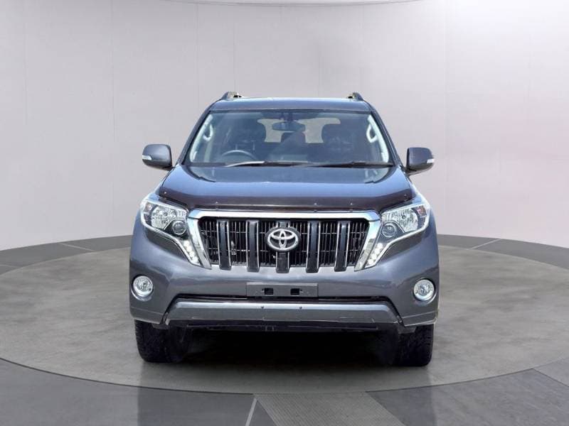 2017 Toyota Land Cruiser Prado thumbnail 2