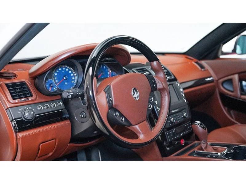 2012 Maserati Quattroporte thumbnail 5