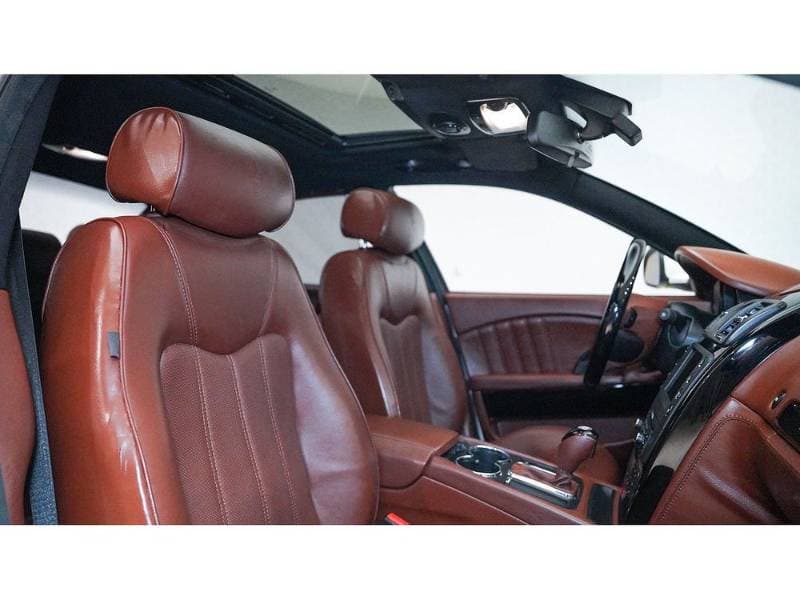 2012 Maserati Quattroporte thumbnail 6