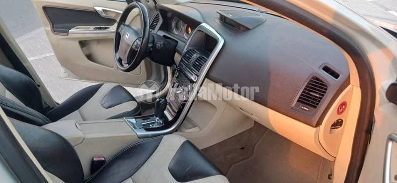 2009 Volvo XC60 thumbnail 2