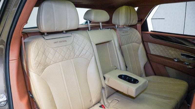 2017 Bentley Bentayga thumbnail 7