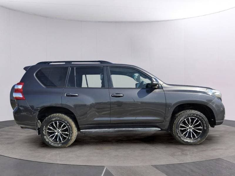 2012 Toyota Land Cruiser Prado thumbnail 7