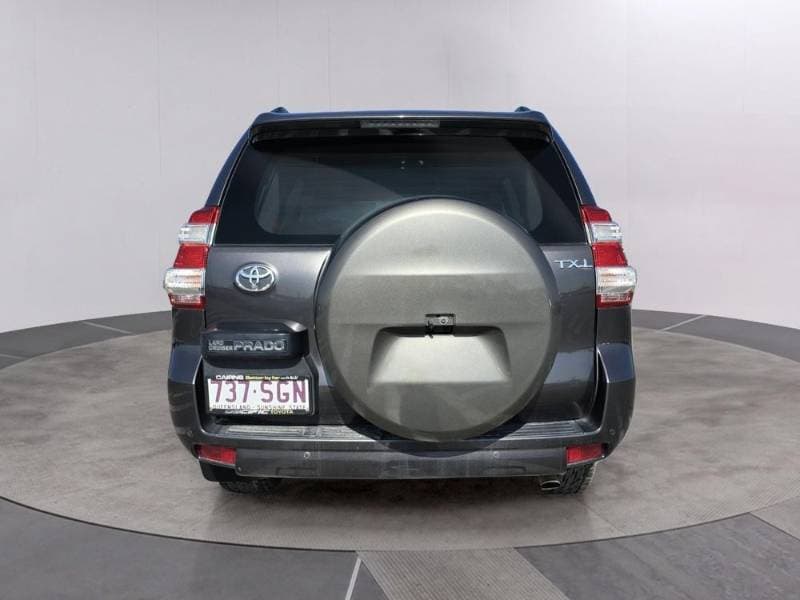 2012 Toyota Land Cruiser Prado thumbnail 5