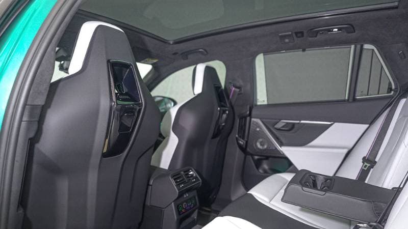 2026 BMW M5 thumbnail 4