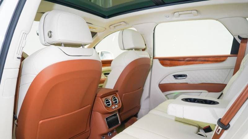 2021 Bentley Bentayga thumbnail 6