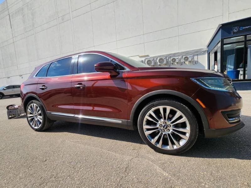 2015 Lincoln MKX thumbnail 3