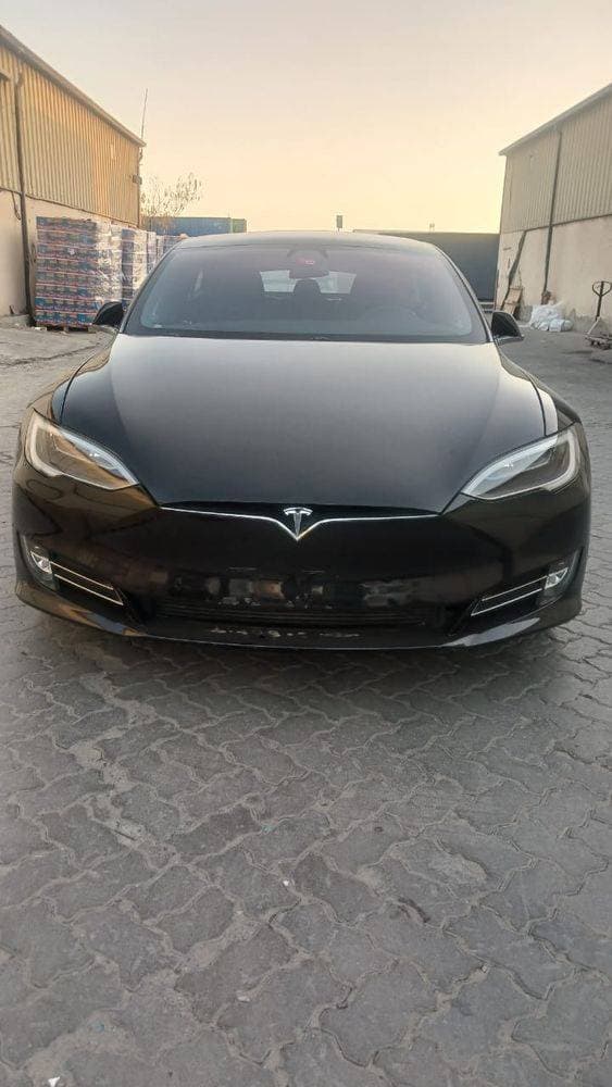 2018 Tesla Model S thumbnail 4