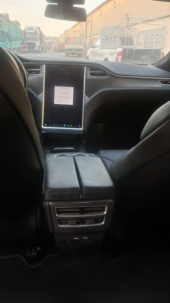 2018 Tesla Model S thumbnail 7