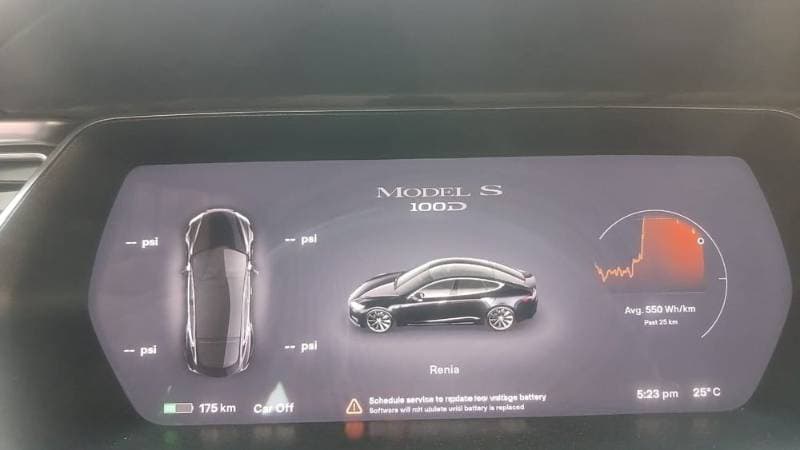 2018 Tesla Model S thumbnail 8