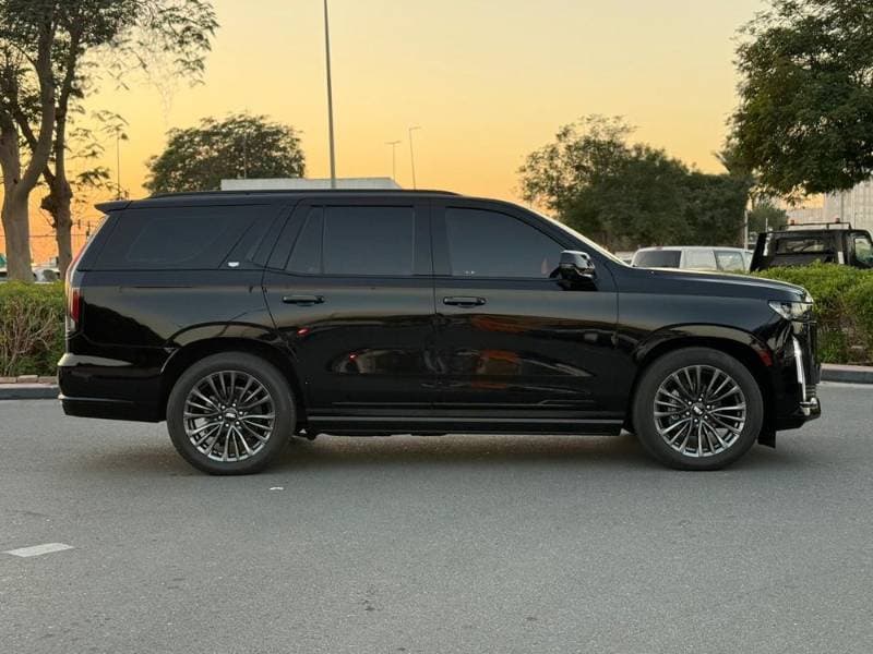 2023 Cadillac ESCALADE thumbnail 4