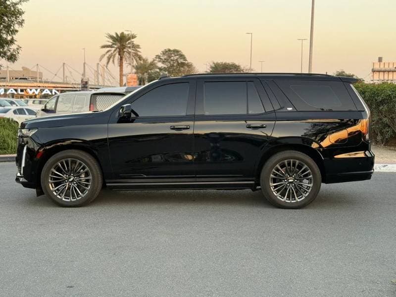 2023 Cadillac ESCALADE thumbnail 5