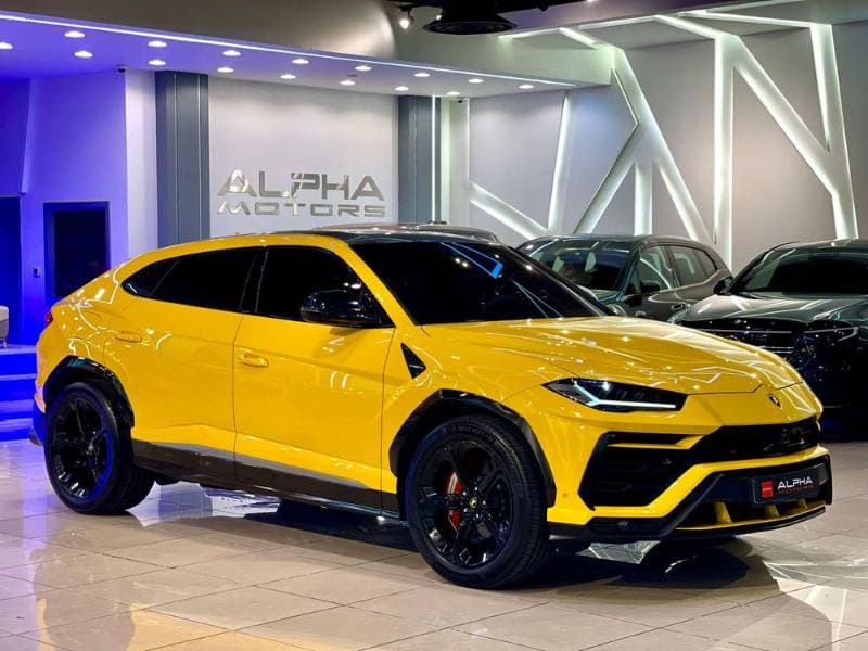 2022 Lamborghini Urus thumbnail 2