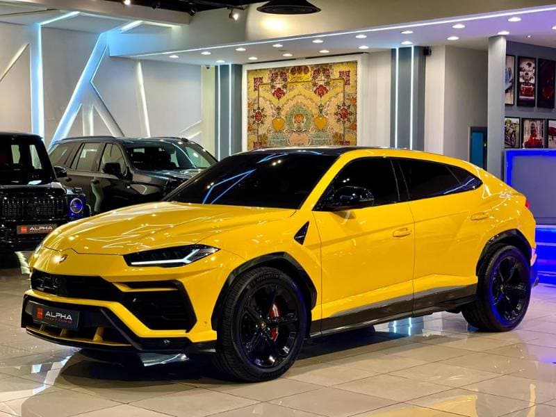 2022 Lamborghini Urus thumbnail 3