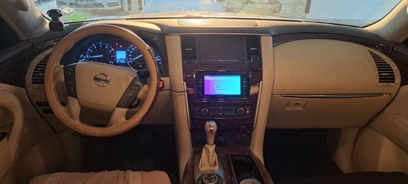 2019 Nissan Patrol thumbnail 3