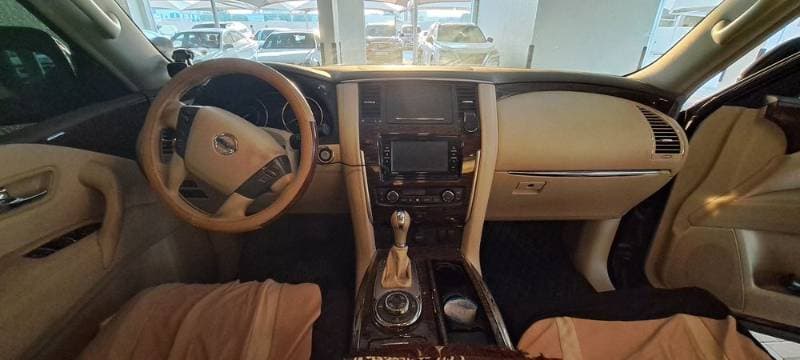 2019 Nissan Patrol thumbnail 4