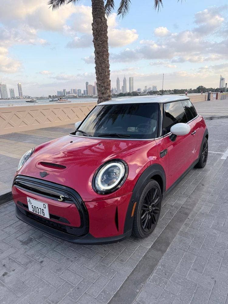 2024 Mini SE EV thumbnail 2