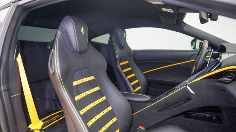 2024 Ferrari Roma thumbnail 7