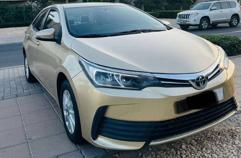 2019 Toyota Corolla thumbnail 2
