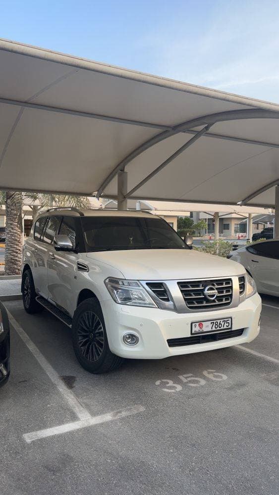 2016 Nissan Patrol thumbnail 3