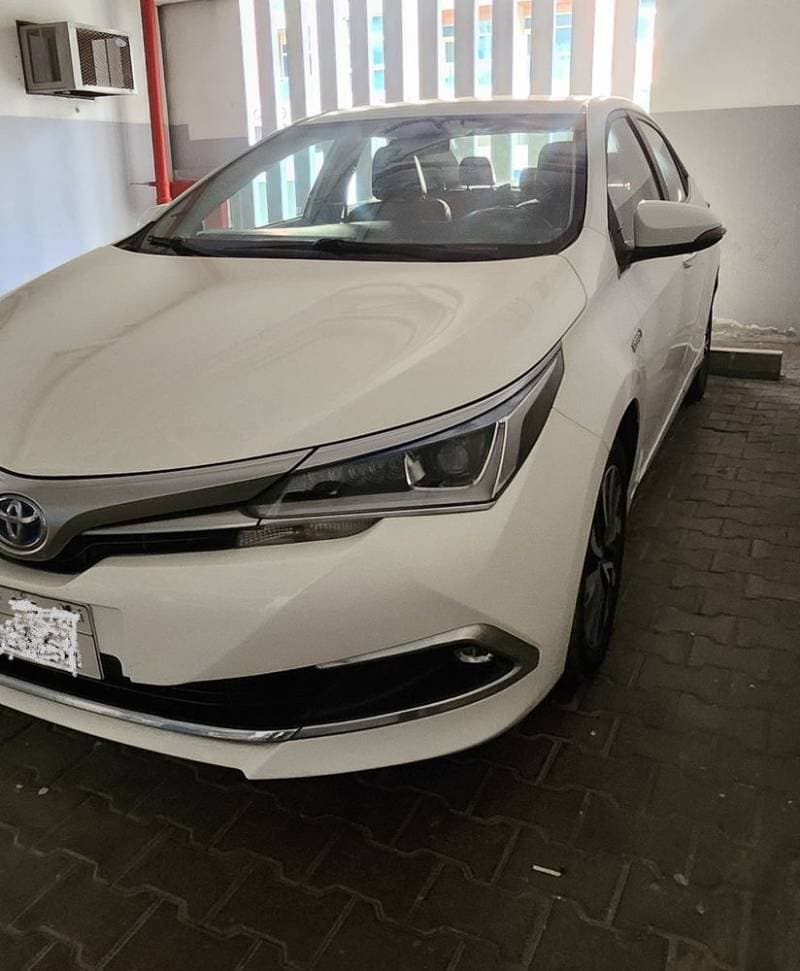 2019 Toyota Corolla thumbnail 3
