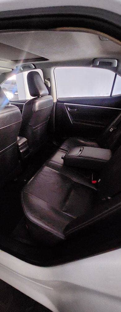 2019 Toyota Corolla thumbnail 4