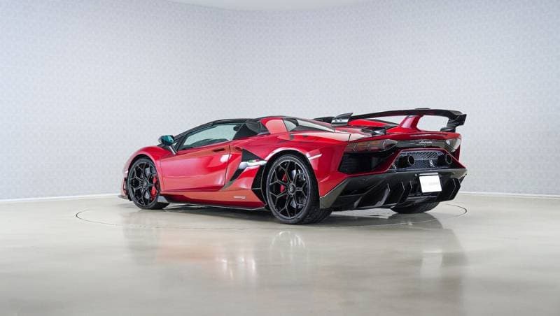 2021 Lamborghini Aventador thumbnail 2