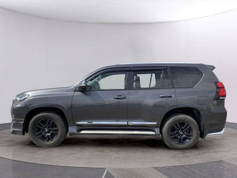 2012 Toyota Land Cruiser Prado thumbnail 8