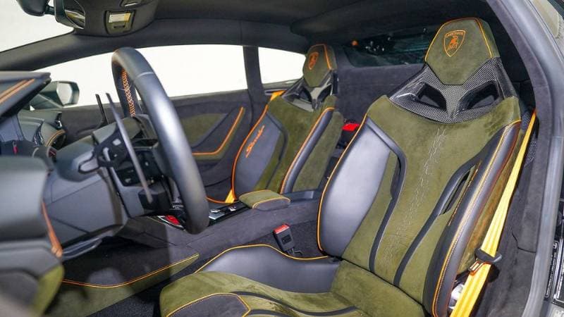 2023 Lamborghini Huracan thumbnail 7