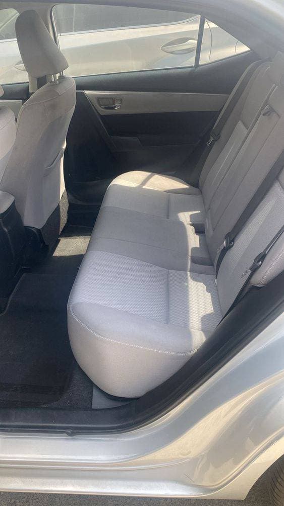 2015 Toyota Corolla thumbnail 5