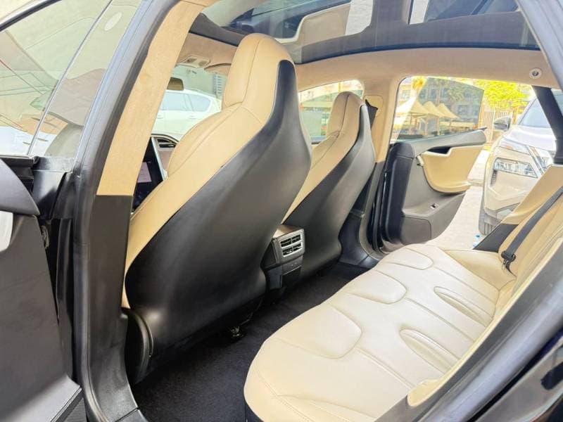 2017 Tesla Model S thumbnail 4