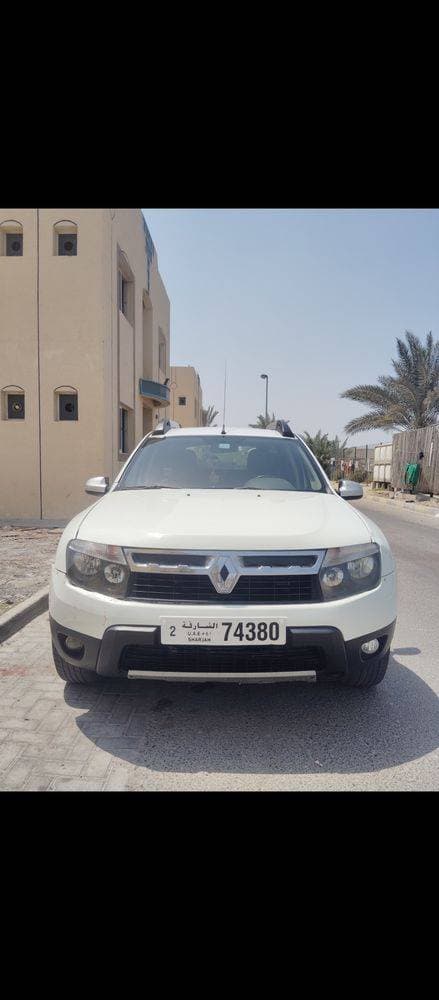 2015 Renault Duster thumbnail 2