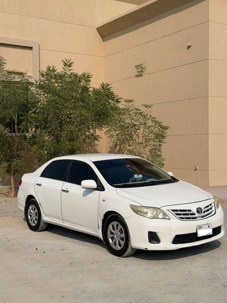 2013 Toyota Corolla thumbnail 5