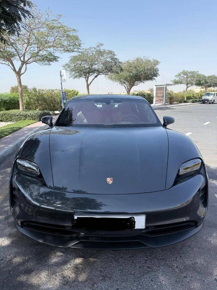 2023 Porsche Taycan thumbnail 2