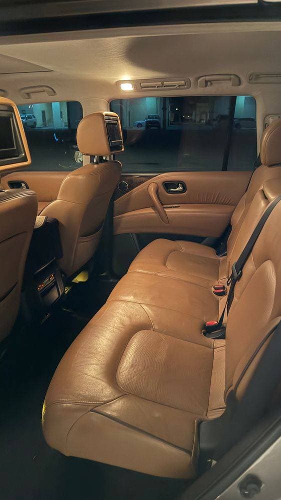 2014 Nissan Patrol thumbnail 3