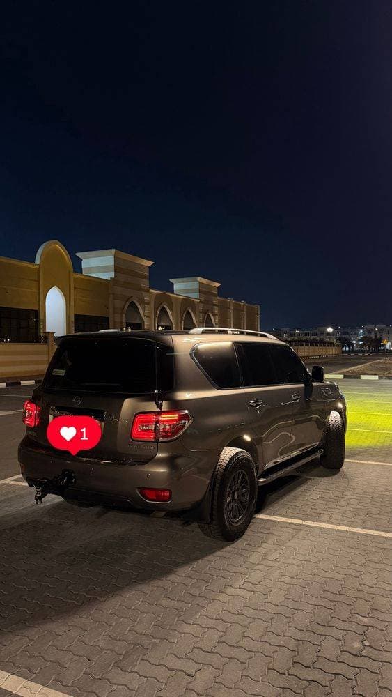 2014 Nissan Patrol thumbnail 2