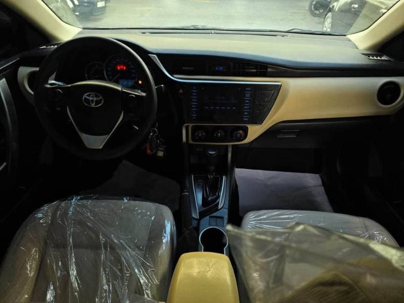 2019 Toyota Corolla thumbnail 3