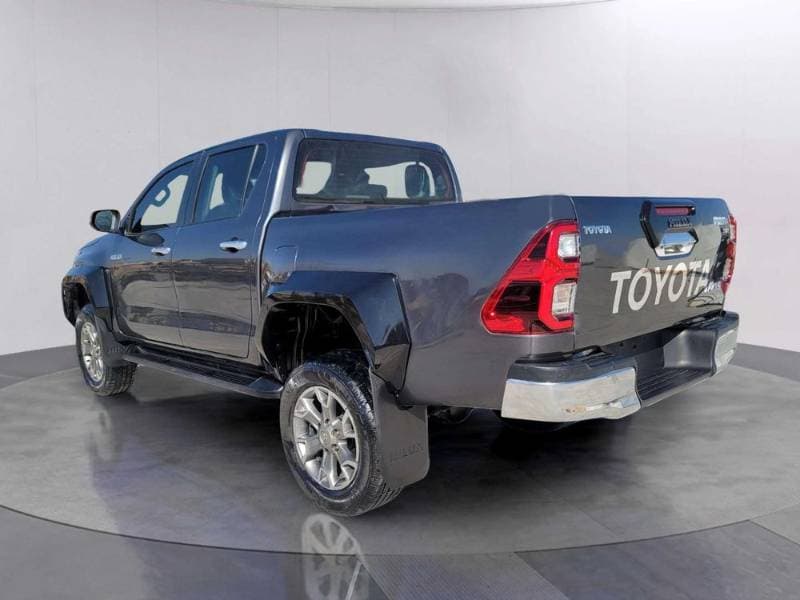 2016 Toyota Hilux thumbnail 4