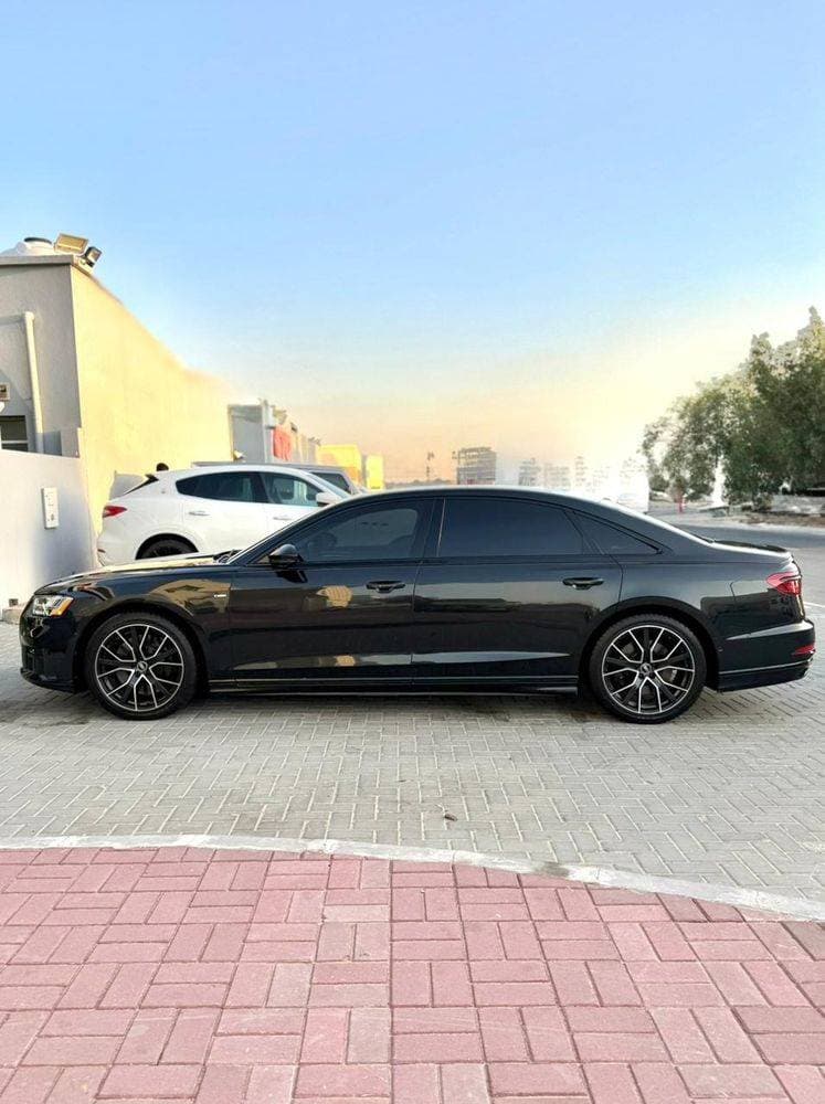 2021 Audi A8 L thumbnail 4