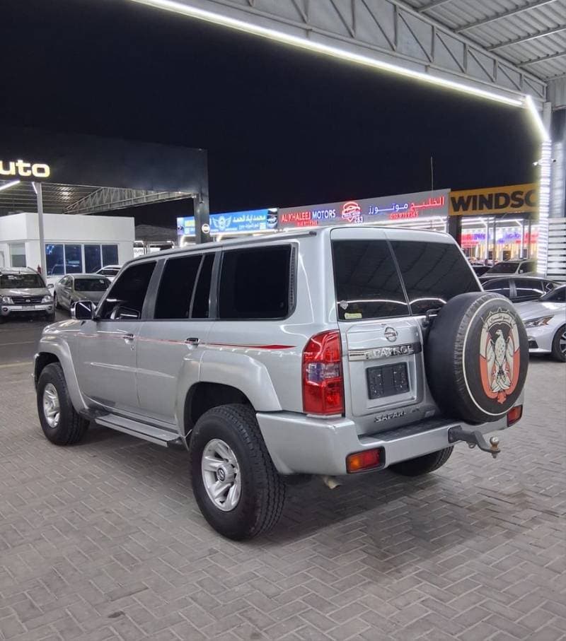 2019 Nissan Patrol Safari thumbnail 4