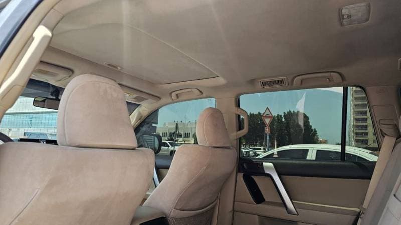 2022 Toyota Land Cruiser Prado thumbnail 2