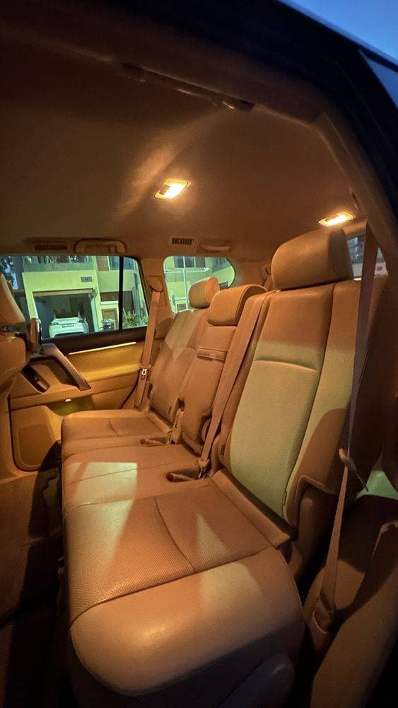 2017 Toyota Land Cruiser Prado thumbnail 5