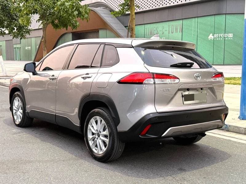2023 Toyota Corolla Cross thumbnail 5