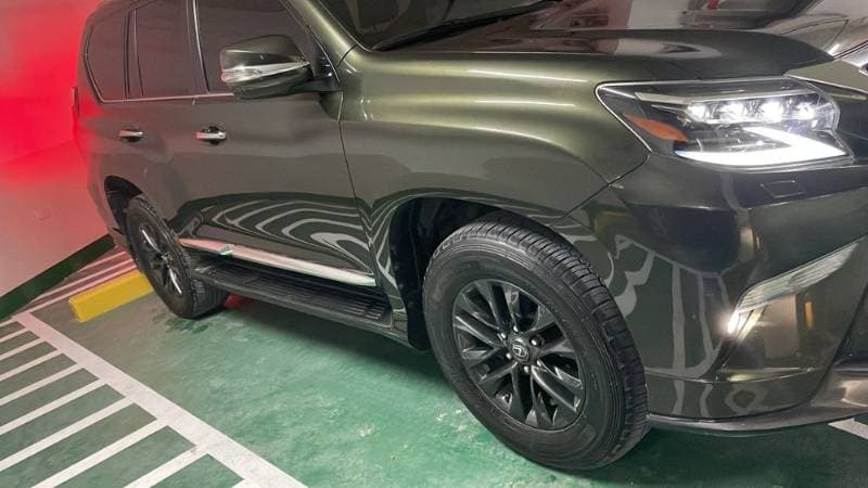 2023 Lexus GX 460 thumbnail 2