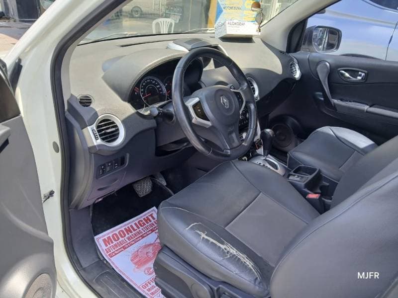 2012 Renault Koleos thumbnail 4