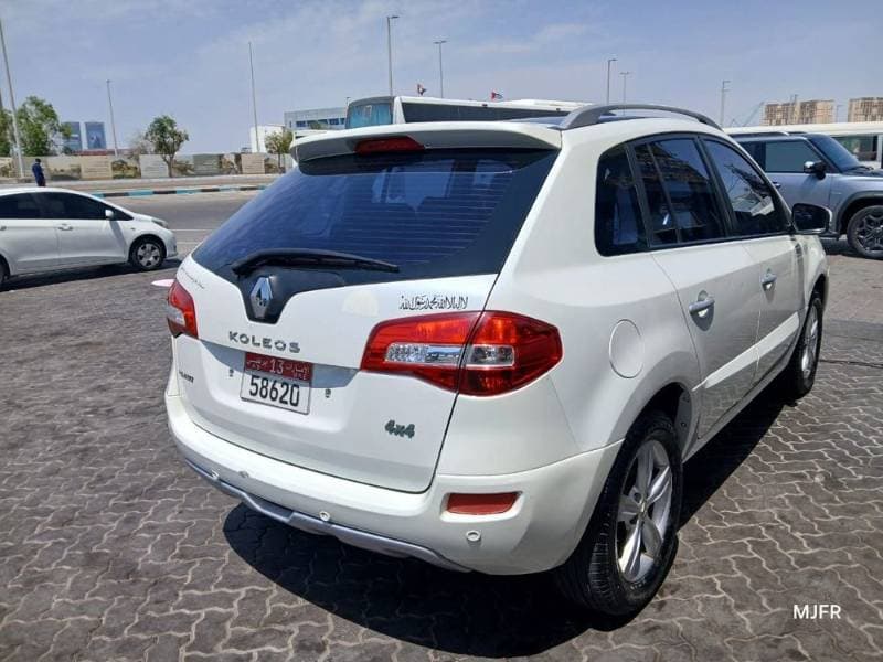 2012 Renault Koleos thumbnail 2